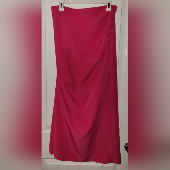 New York and Company Tech Knit Skirt Hot Pink NWT Size 8 - Picture 3 of 3